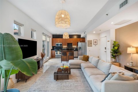 Condo in Miami Beach, Florida, 2 bedrooms  № 1974195 - photo 22