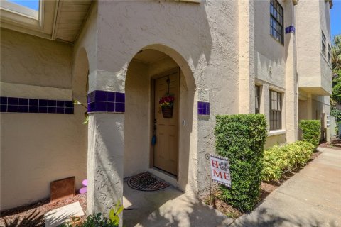 Condo in Tampa, Florida, 2 bedrooms  № 1856541 - photo 3