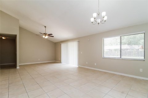 Casa en alquiler en Longwood, Florida, 3 dormitorios, 156.82 m2 № 1820853 - foto 5
