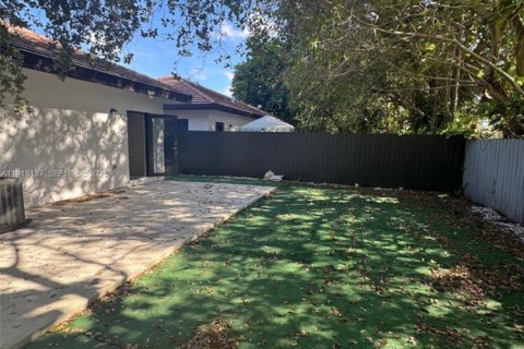 Снять в аренду виллу или дом в Майами, Флорида 4 спальни, 185.8м2, № 1973878 - фото 14