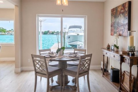 Villa ou maison à vendre à Indian Rocks Beach, Floride: 2 chambres, 102.84 m2 № 2214525 - photo 4