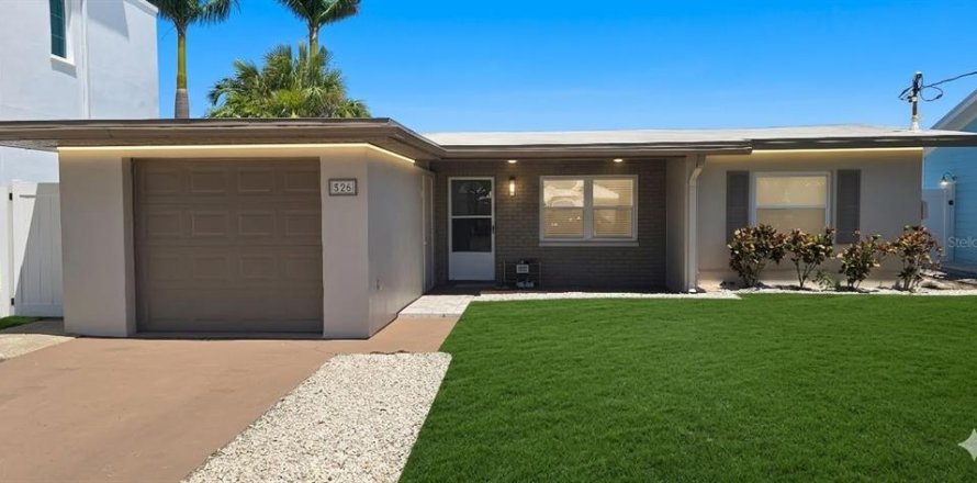 Villa ou maison à Indian Rocks Beach, Floride 2 chambres, 102.84 m2 № 2214525