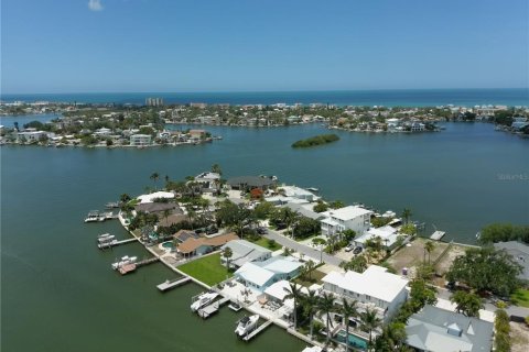 Villa ou maison à vendre à Indian Rocks Beach, Floride: 2 chambres, 102.84 m2 № 2214525 - photo 27