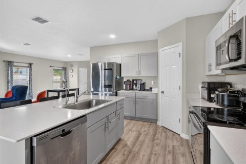 Villa ou maison à vendre à Riverview, Floride: 5 chambres, 232.72 m2 № 2294897 - photo 8