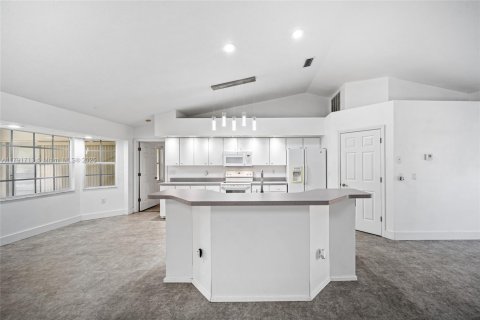 Casa en venta en Sebring, Florida, 3 dormitorios, 192.68 m2 № 1695585 - foto 10
