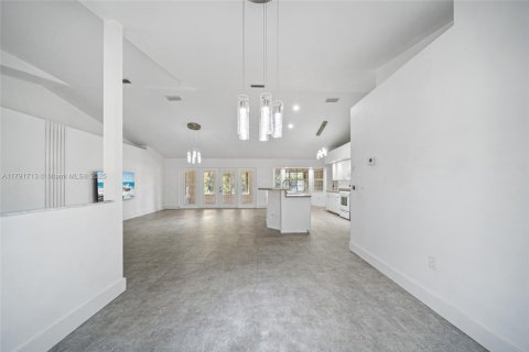 Casa en venta en Sebring, Florida, 3 dormitorios, 192.68 m2 № 1695585 - foto 9