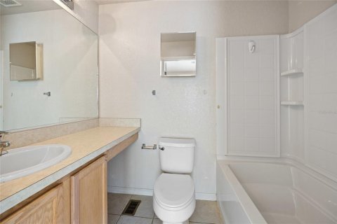 Townhouse in Ocala, Florida 2 bedrooms, 105.35 sq.m. № 1785983 - photo 20