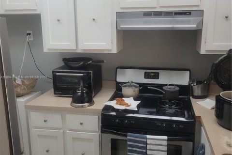 Appartement à louer à Hialeah, Floride: 1 chambre, 82.03 m2 № 1946079 - photo 4