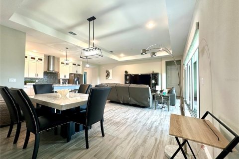 House in Davenport, Florida 4 bedrooms, 230.4 sq.m. № 1803932 - photo 11