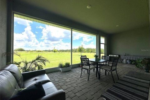 House in Davenport, Florida 4 bedrooms, 230.4 sq.m. № 1803932 - photo 24