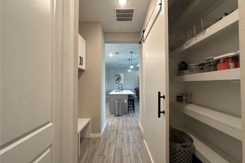 House in Davenport, Florida 4 bedrooms, 230.4 sq.m. № 1803932 - photo 23