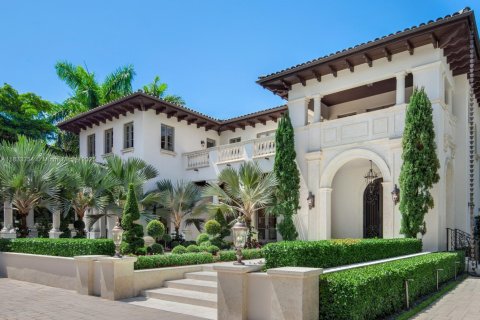 Villa ou maison à vendre à Miami Beach, Floride: 15 chambres, 2233 m2 № 1935323 - photo 6