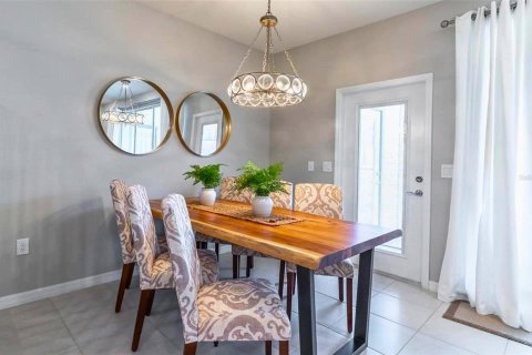 Adosado en venta en Davenport, Florida, 5 dormitorios, 212.1 m2 № 2229120 - foto 7
