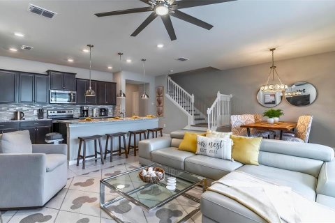 Adosado en venta en Davenport, Florida, 5 dormitorios, 212.1 m2 № 2229120 - foto 5