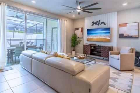 Adosado en venta en Davenport, Florida, 5 dormitorios, 212.1 m2 № 2229120 - foto 4