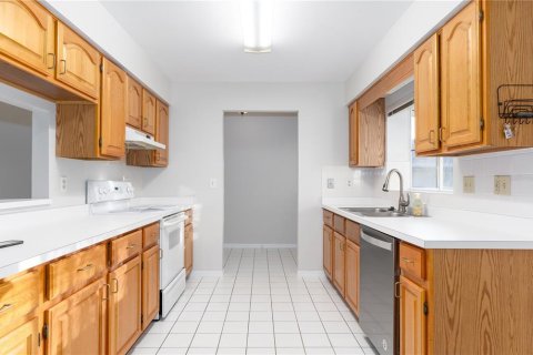 Touwnhouse à vendre à Clermont, Floride: 2 chambres, 193.79 m2 № 1535701 - photo 5