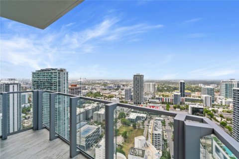 Купить кондоминиум в Майами, Флорида 2 спальни, 98.48м2, № 1861247 - фото 11