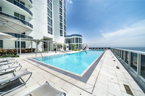Condominio en venta en Sunny Isles Beach, Florida, 2 dormitorios, 133.31 m2 № 2017089 - foto 23