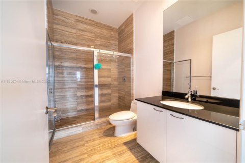 Condominio en venta en Sunny Isles Beach, Florida, 2 dormitorios, 133.31 m2 № 2017089 - foto 9