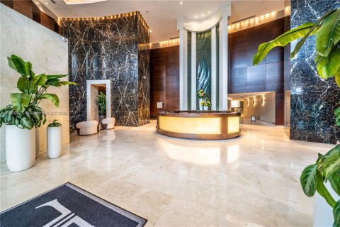Condominio en venta en Sunny Isles Beach, Florida, 2 dormitorios, 133.31 m2 № 2017089 - foto 22