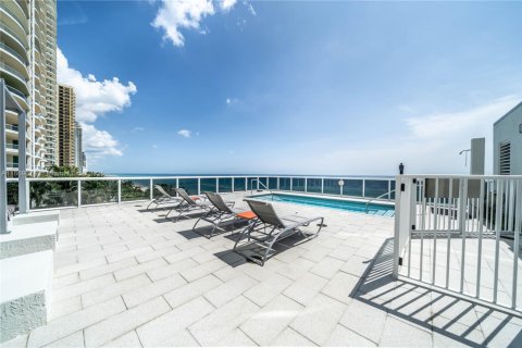Condominio en venta en Sunny Isles Beach, Florida, 2 dormitorios, 133.31 m2 № 2017089 - foto 24