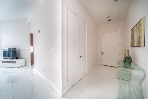 Condominio en venta en Sunny Isles Beach, Florida, 2 dormitorios, 133.31 m2 № 2017089 - foto 15