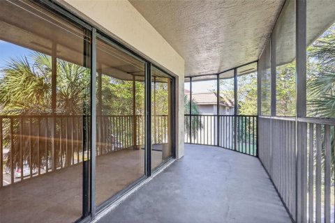 Copropriété à louer à Miami, Floride: 2 chambres, 130.53 m2 № 2010873 - photo 28