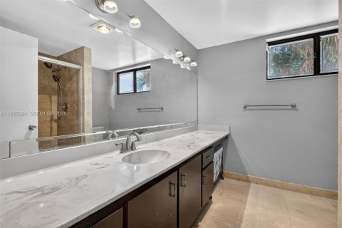 Copropriété à louer à Miami, Floride: 2 chambres, 130.53 m2 № 2010873 - photo 23