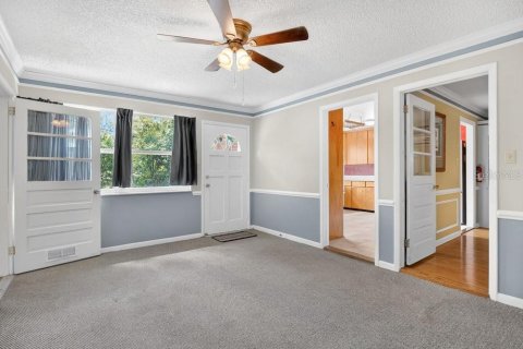 House in Apopka, Florida 5 bedrooms, 234.11 sq.m. № 2234787 - photo 30