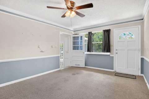 House in Apopka, Florida 5 bedrooms, 234.11 sq.m. № 2234787 - photo 29