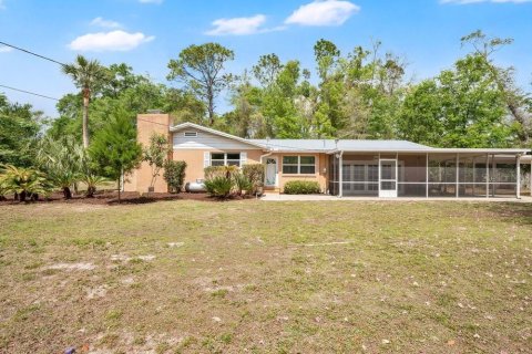 House in Apopka, Florida 5 bedrooms, 234.11 sq.m. № 2234787 - photo 7