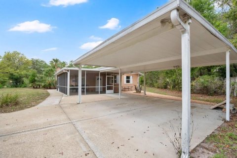 House in Apopka, Florida 5 bedrooms, 234.11 sq.m. № 2234787 - photo 10