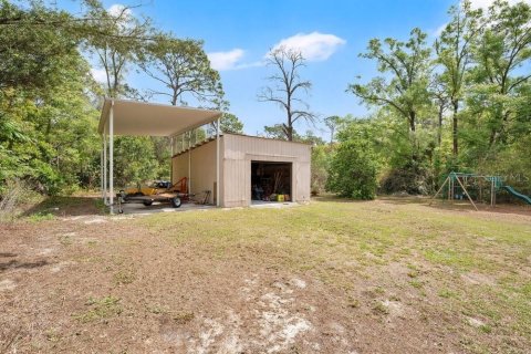 House in Apopka, Florida 5 bedrooms, 234.11 sq.m. № 2234787 - photo 13