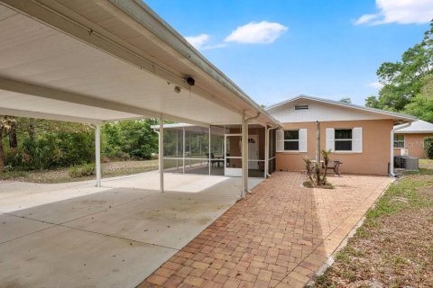 House in Apopka, Florida 5 bedrooms, 234.11 sq.m. № 2234787 - photo 9