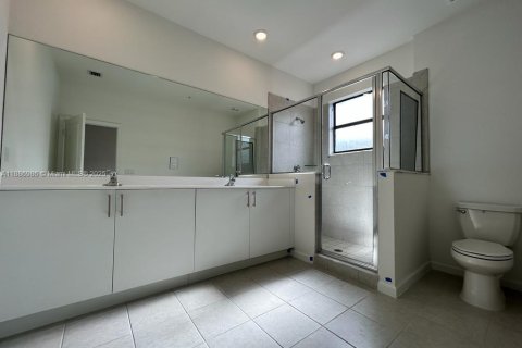 Touwnhouse à louer à Pembroke Pines, Floride: 3 chambres, 157.66 m2 № 1933678 - photo 4