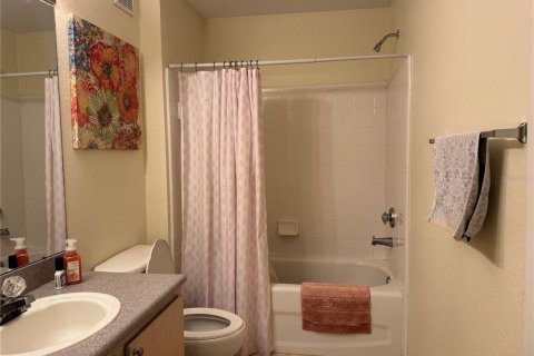 Copropriété à louer à Lakewood Ranch, Floride: 2 chambres, 97.36 m2 № 1872841 - photo 9