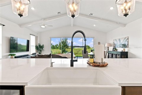 Casa en venta en Winter Garden, Florida, 5 dormitorios, 305.18 m2 № 2339144 - foto 20