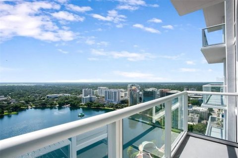 Condo in Orlando, Florida, 4 bedrooms  № 1903251 - photo 5