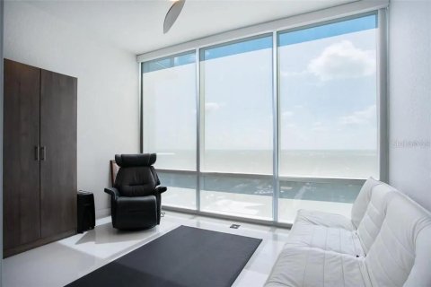 Condo in Orlando, Florida, 4 bedrooms  № 1903251 - photo 23