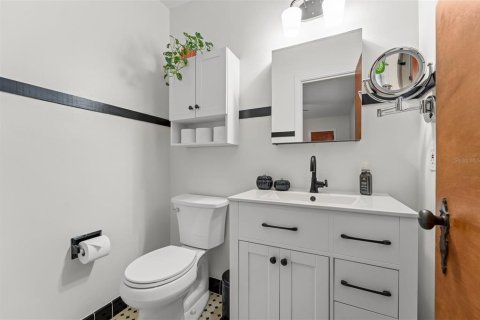 Casa en venta en Orlando, Florida, 2 dormitorios, 124.21 m2 № 2388298 - foto 16