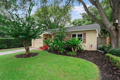 Casa en venta en Orlando, Florida, 2 dormitorios, 124.21 m2 № 2388298 - foto 2