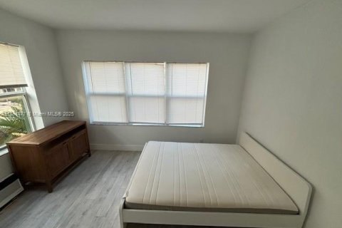 Apartamento en alquiler en Miami Beach, Florida, 1 dormitorio, 42.74 m2 № 1949274 - foto 11