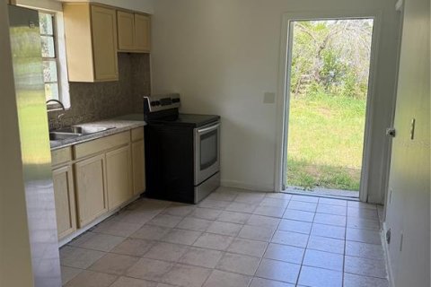 Commercial property in Haines City, Florida 8 bedrooms, 143.44 sq.m. № 2418774 - photo 5