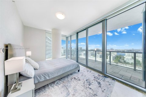Condo in Sunny Isles Beach, Florida, 4 bedrooms  № 1700556 - photo 23