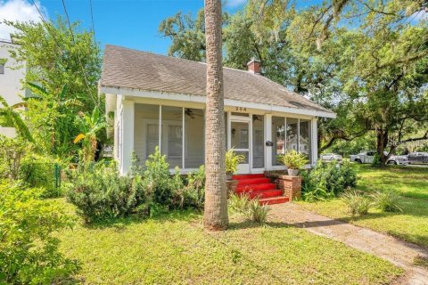 House in Orlando, Florida 2 bedrooms, 130.43 sq.m. № 1541777 - photo 2