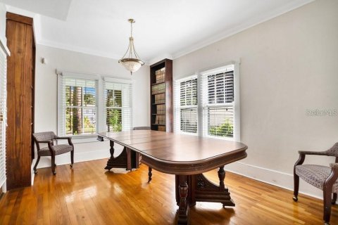 House in Orlando, Florida 2 bedrooms, 130.43 sq.m. № 1541777 - photo 13