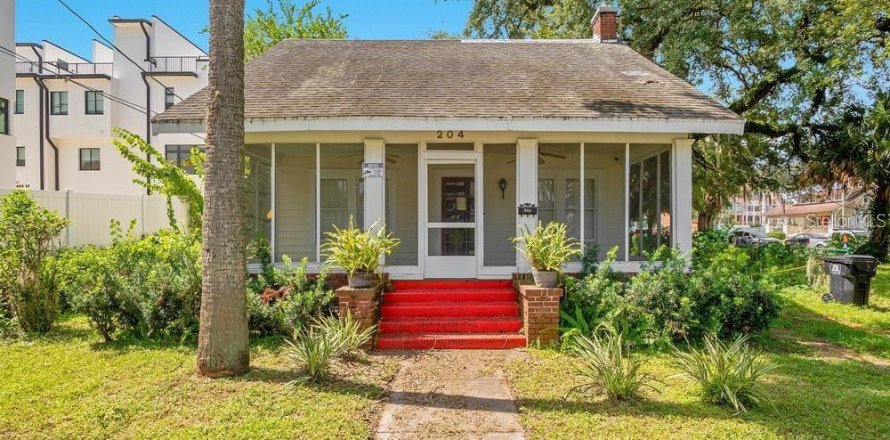 House in Orlando, Florida 2 bedrooms, 130.43 sq.m. № 1541777