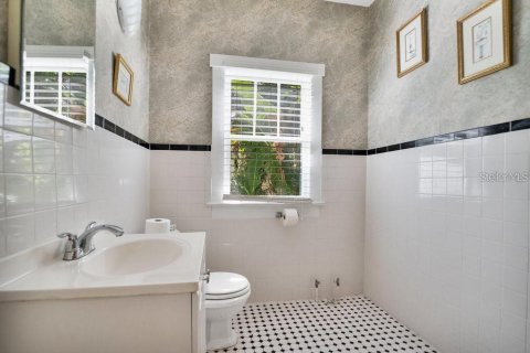 House in Orlando, Florida 2 bedrooms, 130.43 sq.m. № 1541777 - photo 23