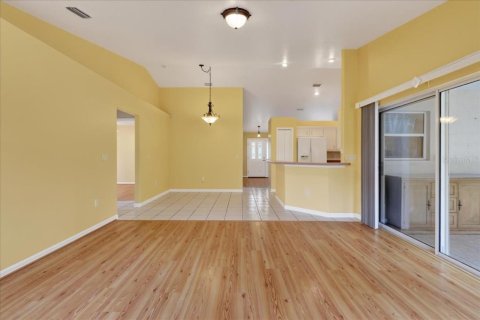 Villa ou maison à louer à Palm Coast, Floride: 3 chambres, 173.17 m2 № 2284984 - photo 24