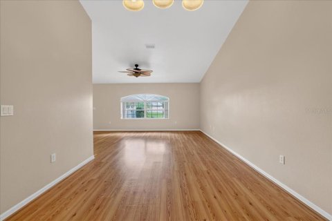 Villa ou maison à louer à Palm Coast, Floride: 3 chambres, 173.17 m2 № 2284984 - photo 13